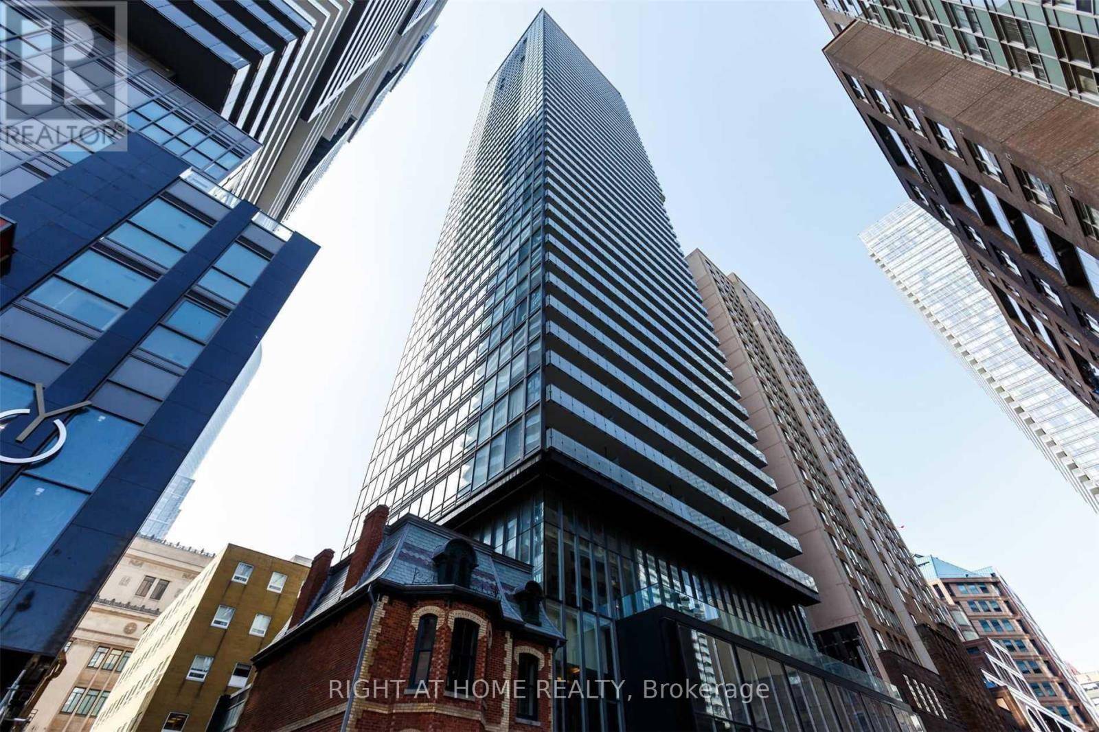 15 Grenville ST #809, Toronto (bay Street Corridor), ON M4Y1A1