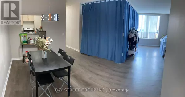 284 Bloor ST West #902, Toronto (annex), ON M5S3B8