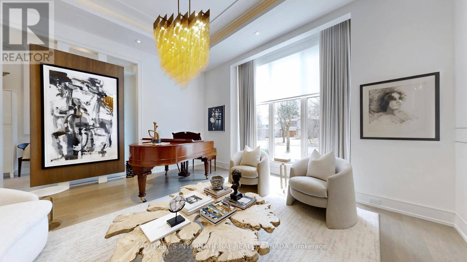 Toronto (st. Andrew-windfields), ON M2L2P2,77 BANNATYNE DRIVE