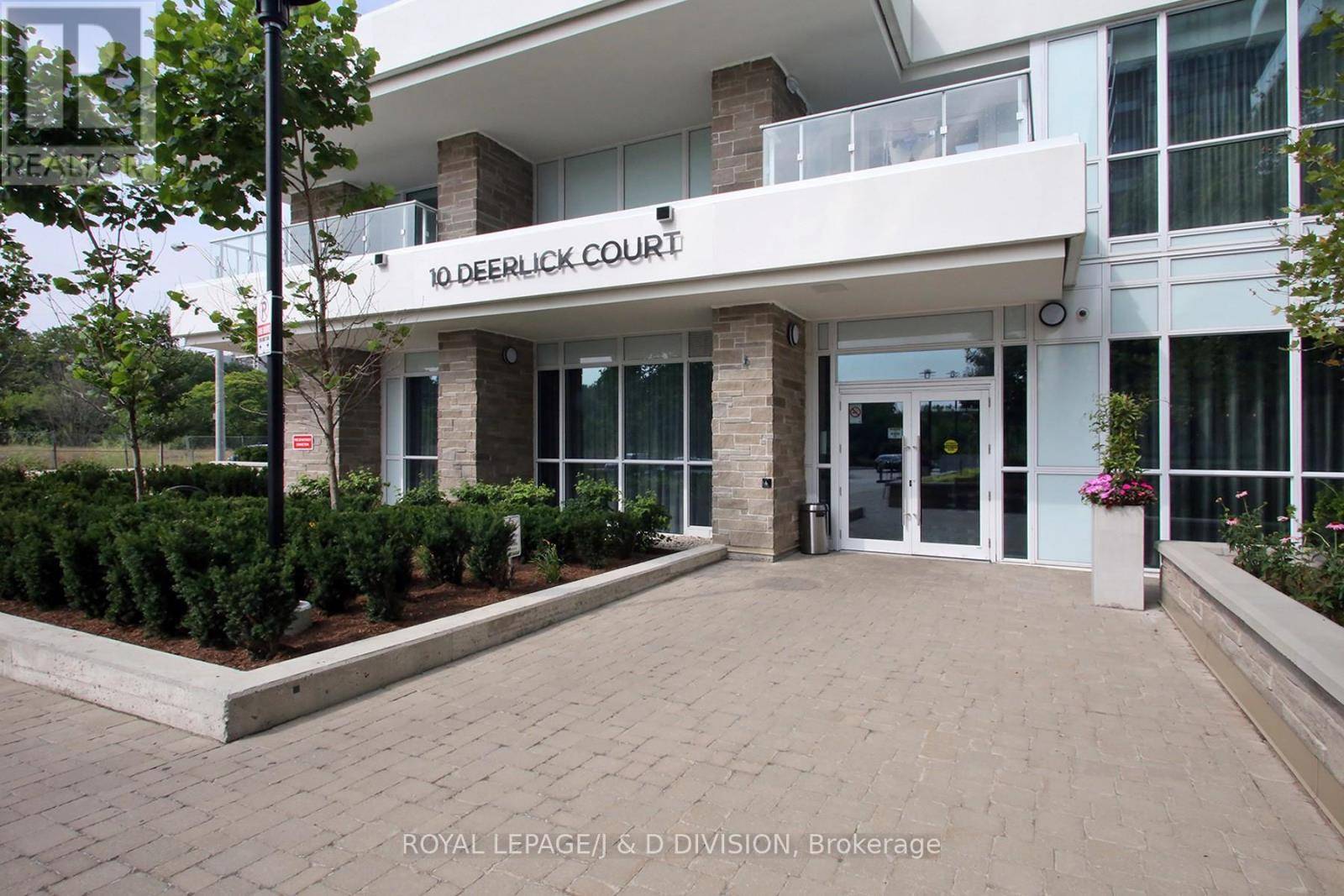 Toronto (parkwoods-donalda), ON M3A0A7,10 Deerlick CT #305