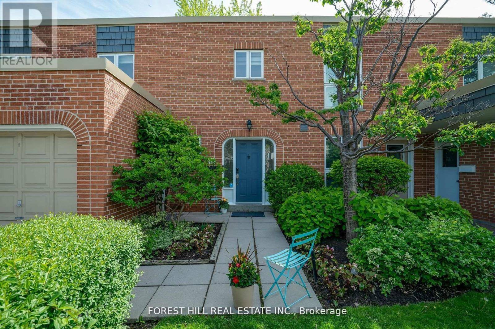 Toronto (st. Andrew-windfields), ON M2L1S4,11 SCENIC MILL WAY