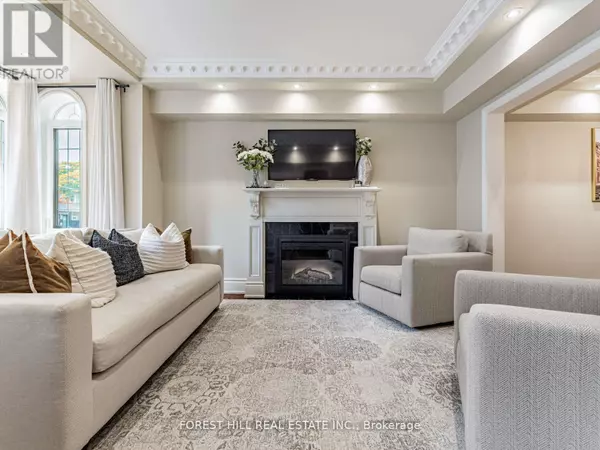 Toronto (lawrence Park South), ON M5N2M1,31 LATIMER AVENUE