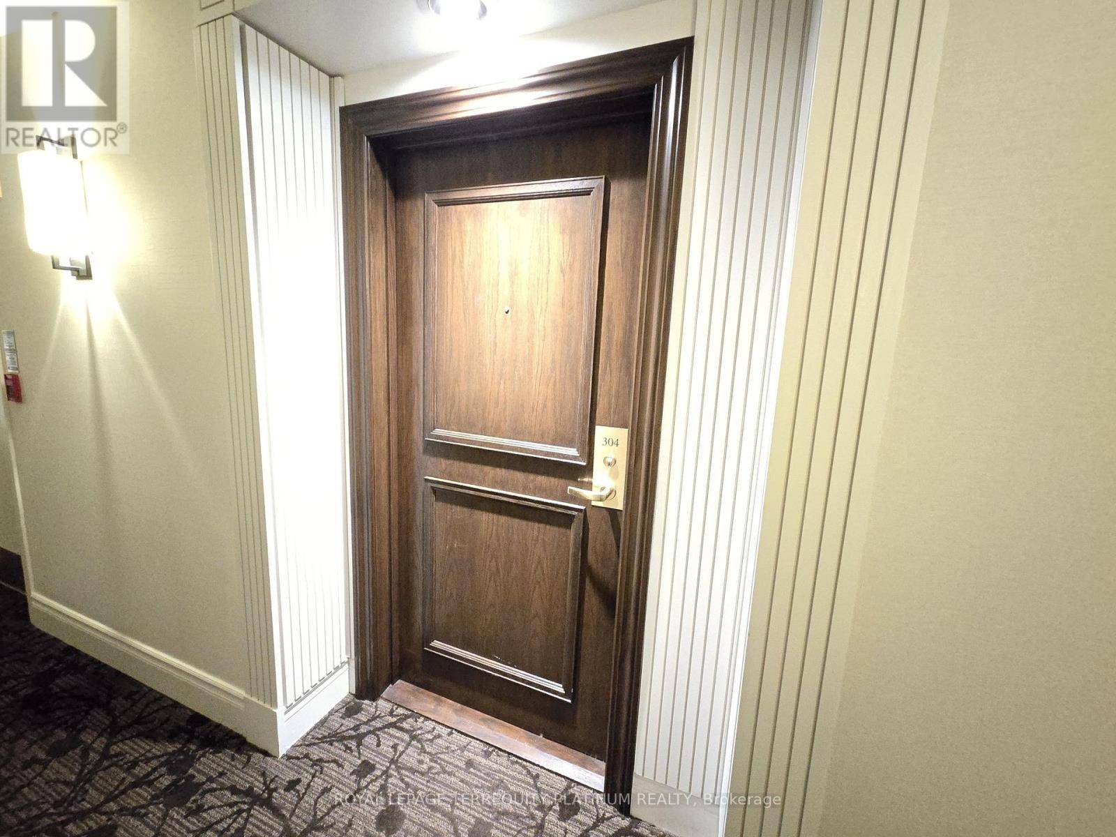 Toronto (yonge-st. Clair), ON M4V3B9,1 Balmoral AVE #304