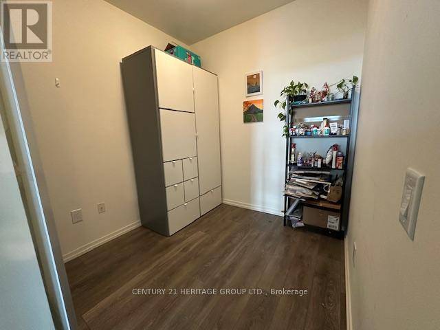 Toronto (bayview Woods-steeles), ON M2K2J7,3237 Bayview AVE #714