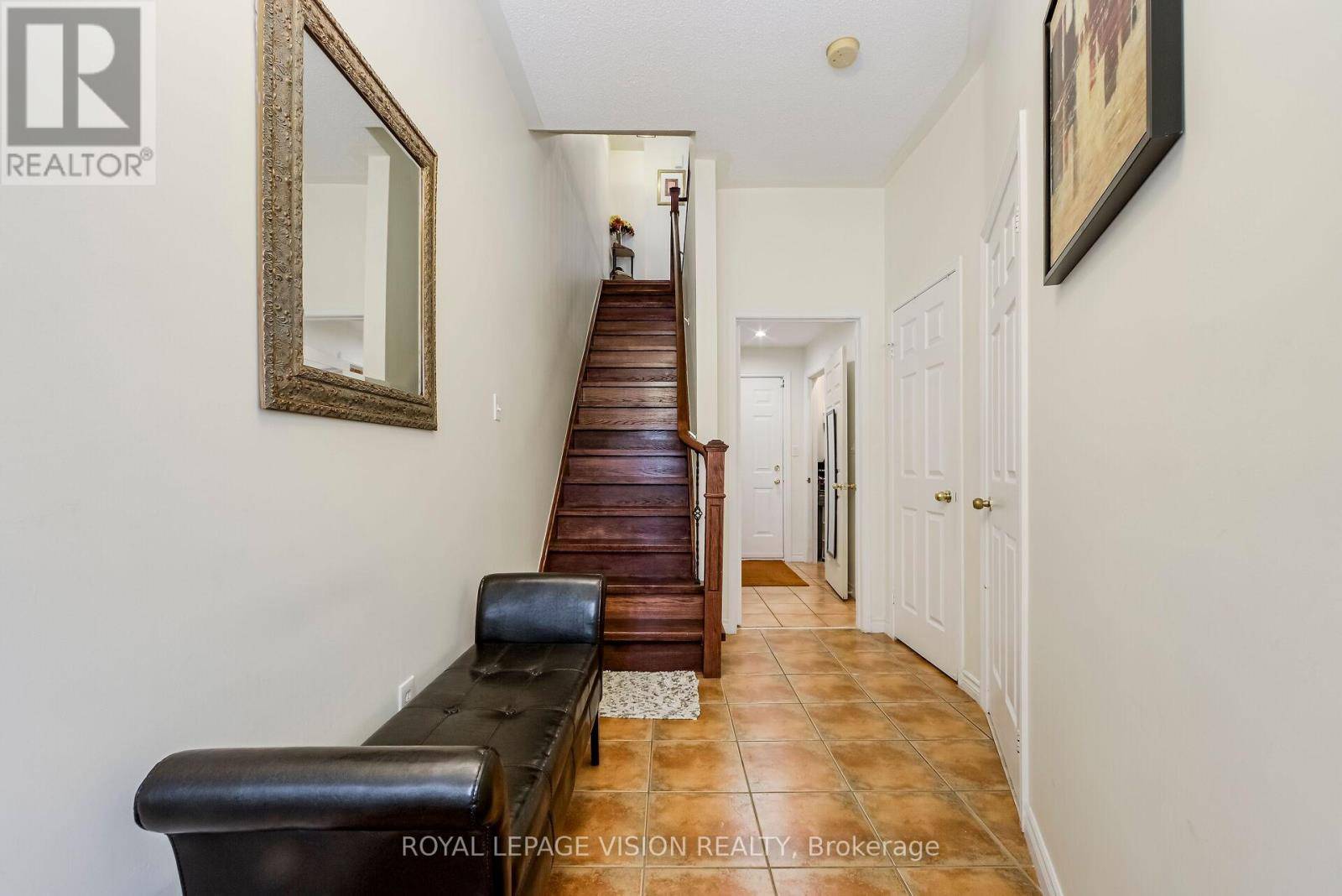Toronto (victoria Village), ON M4A2X7,53 HOBSON AVENUE