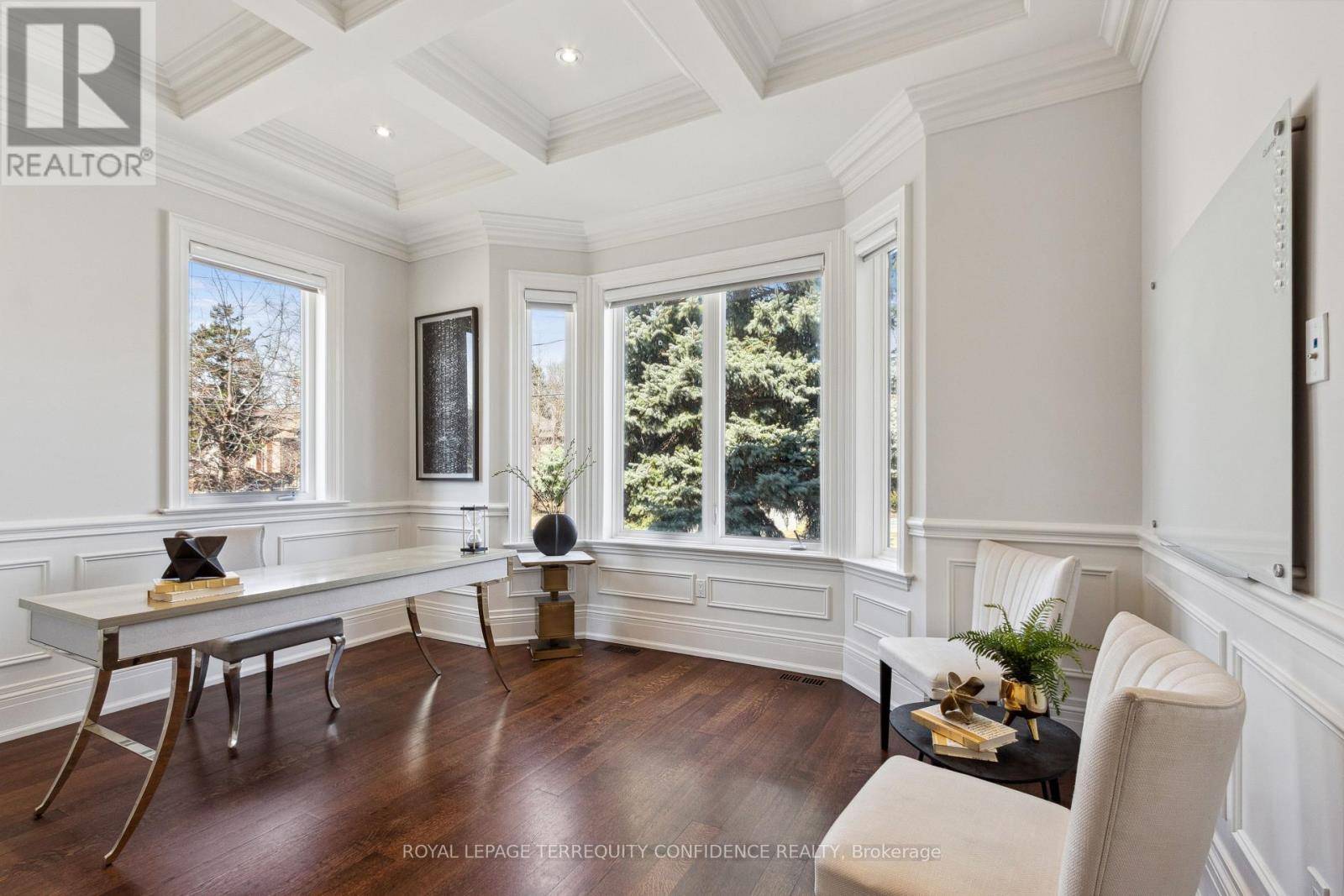 Toronto (willowdale West), ON M2N2B5,241 HOUNSLOW AVENUE