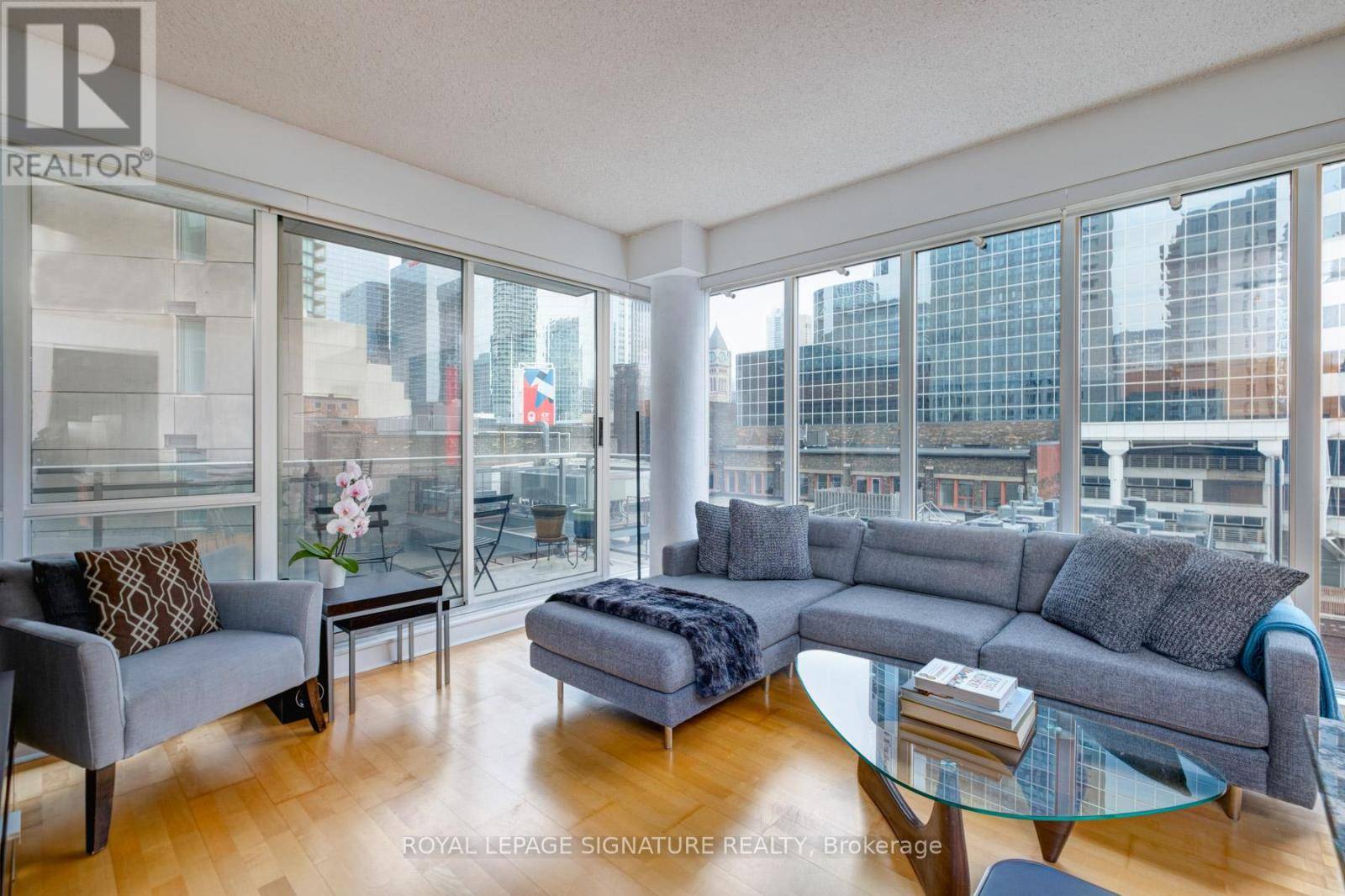 220 Victoria ST #807, Toronto (church-yonge Corridor), ON M5B2R6