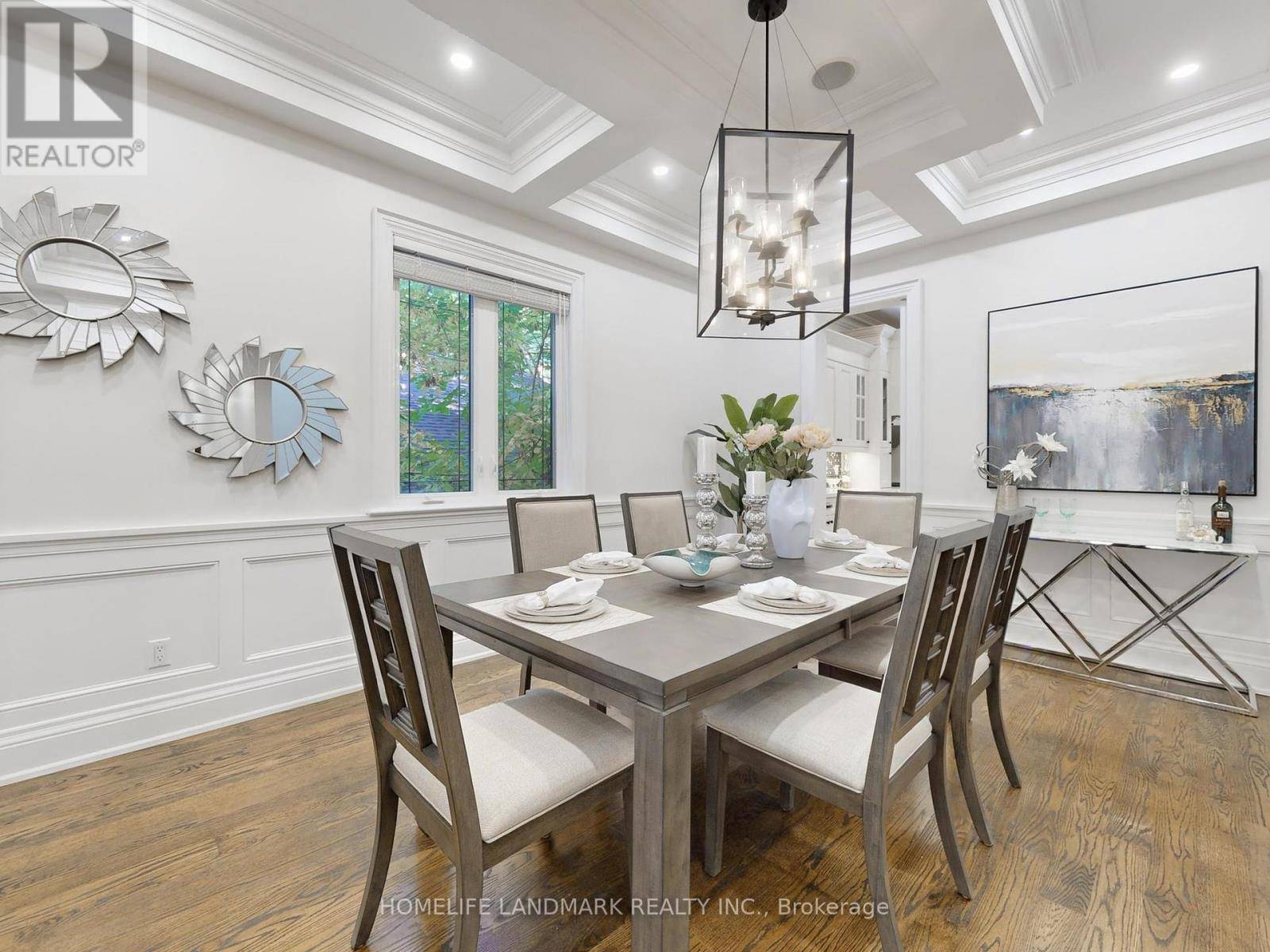 Toronto (willowdale East), ON M2N4K8,183 BYNG AVENUE