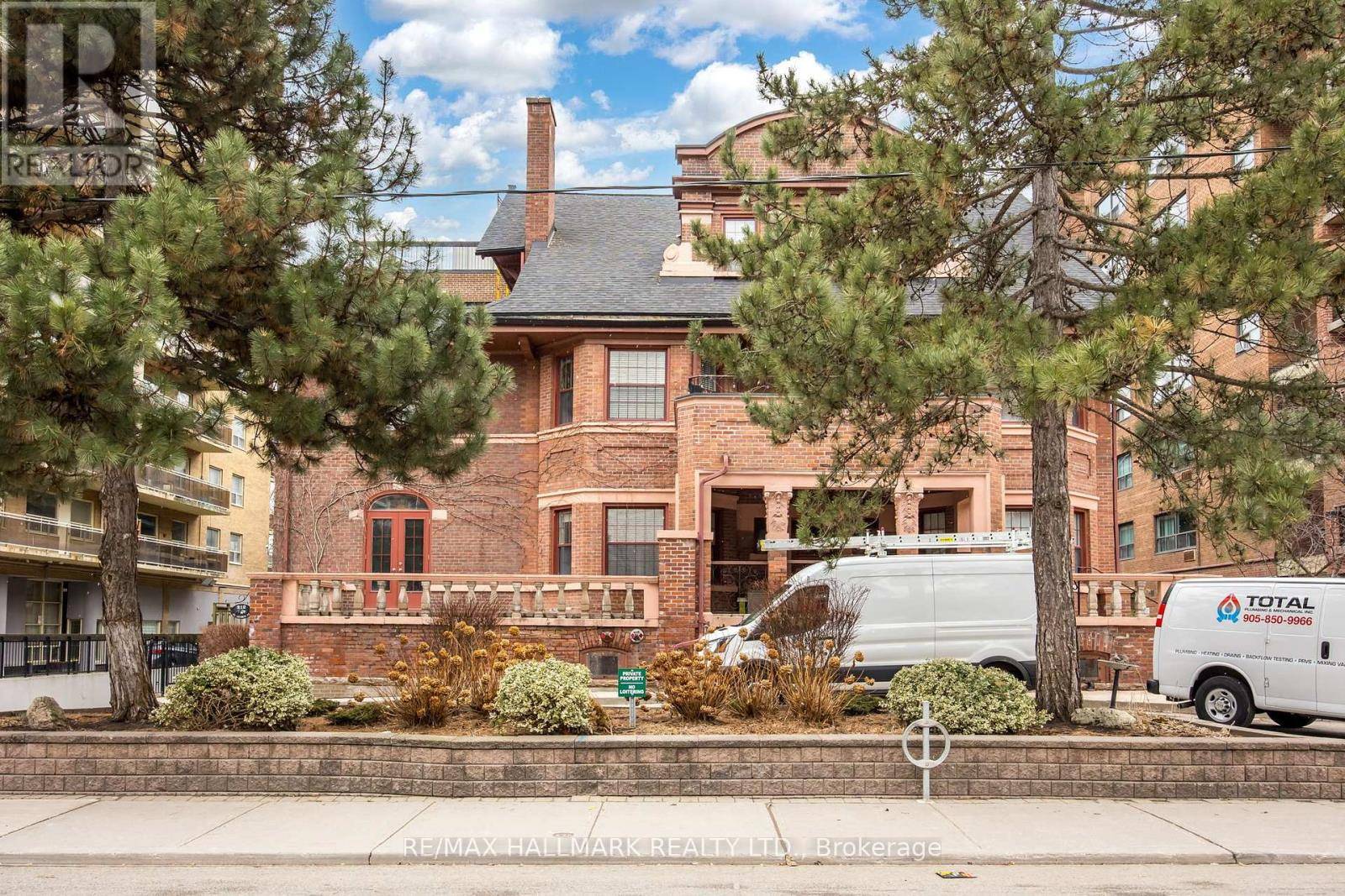 212 St George ST #203, Toronto (annex), ON M5R2N5