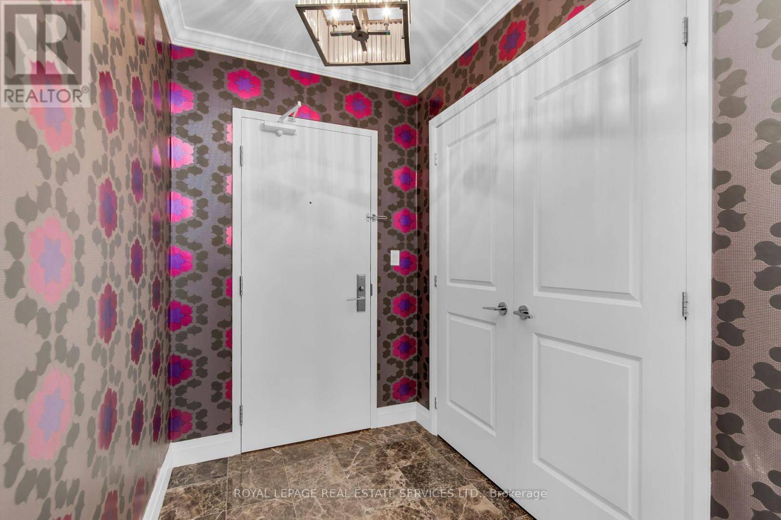 Toronto (yonge-st. Clair), ON M4T1Y6,1430 Yonge ST #805