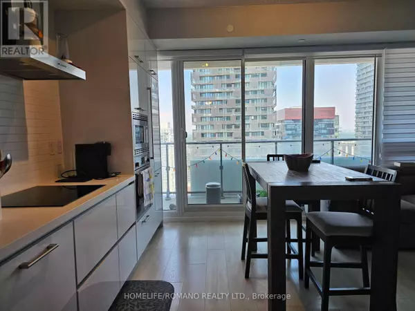 Toronto (mount Pleasant West), ON M4S0B8,2221 Yonge ST #3311