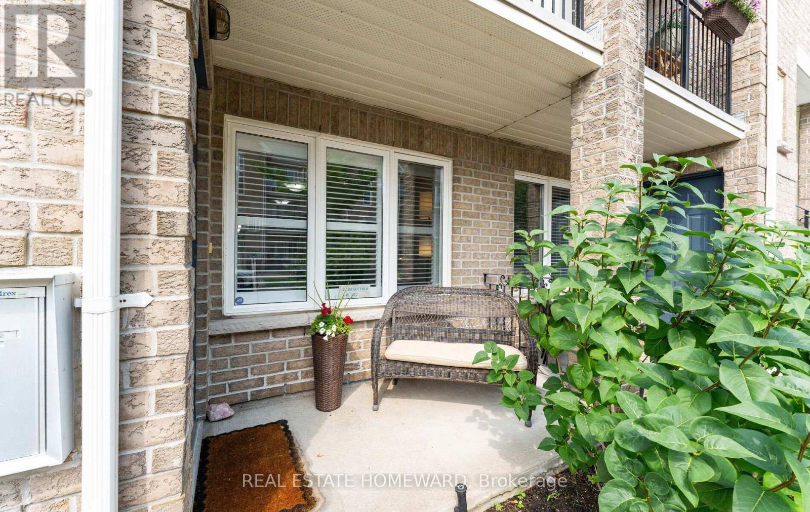 Toronto (leaside), ON M4G4K4,2 Brian Peck CRES #102