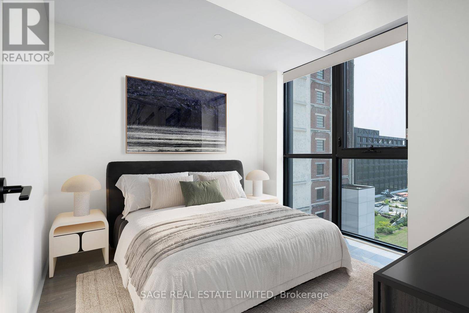 Toronto (dufferin Grove), ON M6R2B2,181 Sterling RD #710