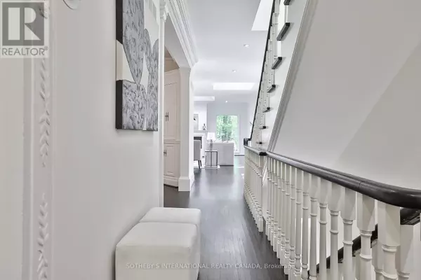 Toronto (rosedale-moore Park), ON M4W2V5,91 GLEN ROAD
