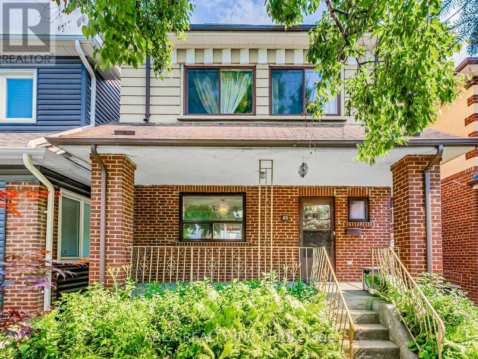 65 ST ANNES ROAD, Toronto (little Portugal), ON M6J2C4