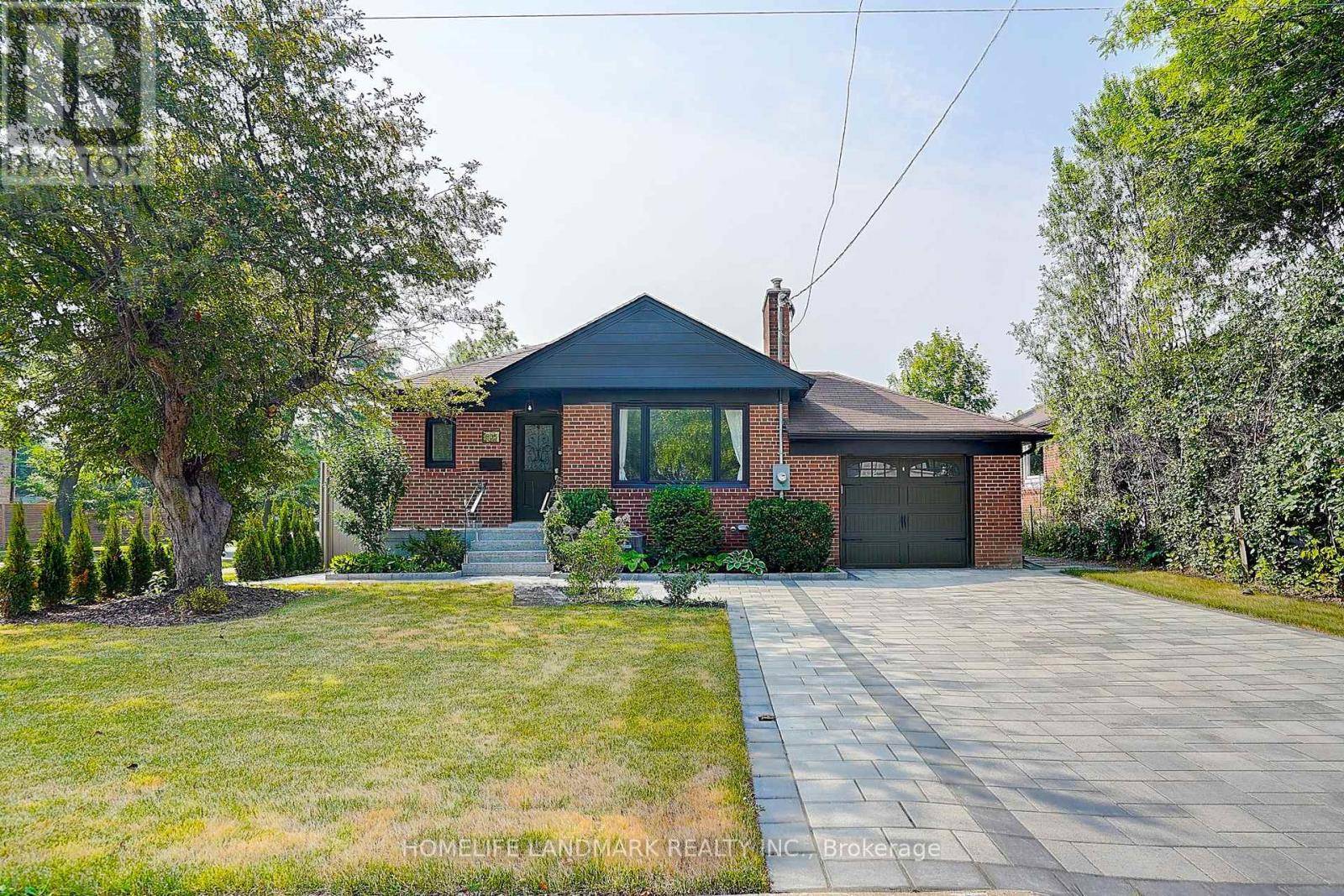 Toronto (newtonbrook West), ON M2R2M1,305 CONNAUGHT AVENUE