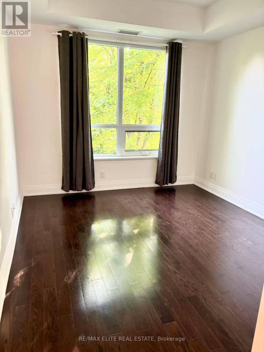 Toronto (willowdale East), ON M2N0G8,21 Clairtrell RD #207
