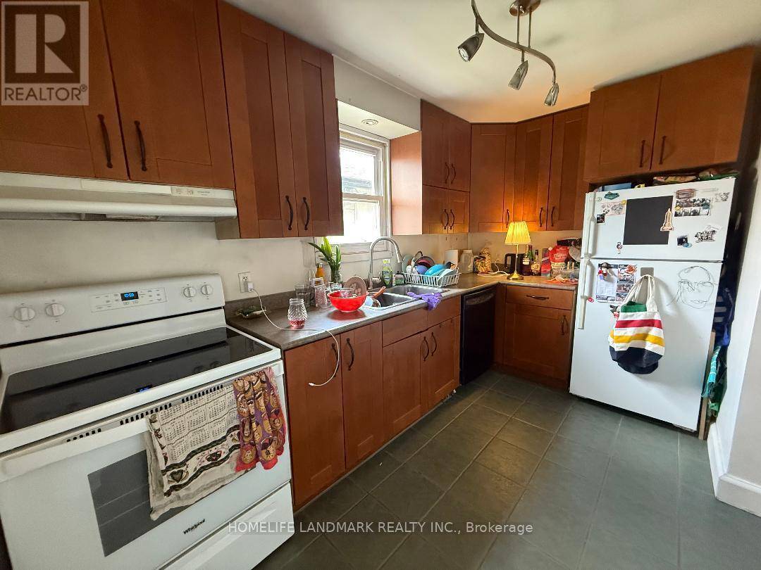 Toronto (trinity-bellwoods), ON M6J2E4,4 Sully CRES #Main floor