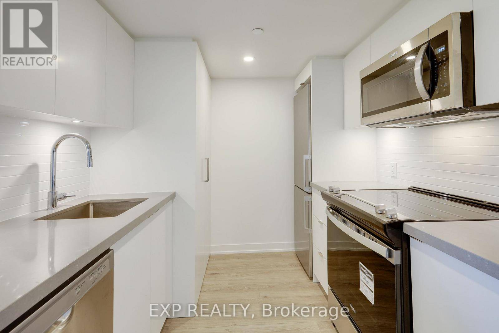 Toronto (clanton Park), ON M3H0E5,500 Wilson AVE #710