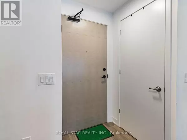 Toronto (regent Park), ON M5A0M8,35 Tubman AVE #913