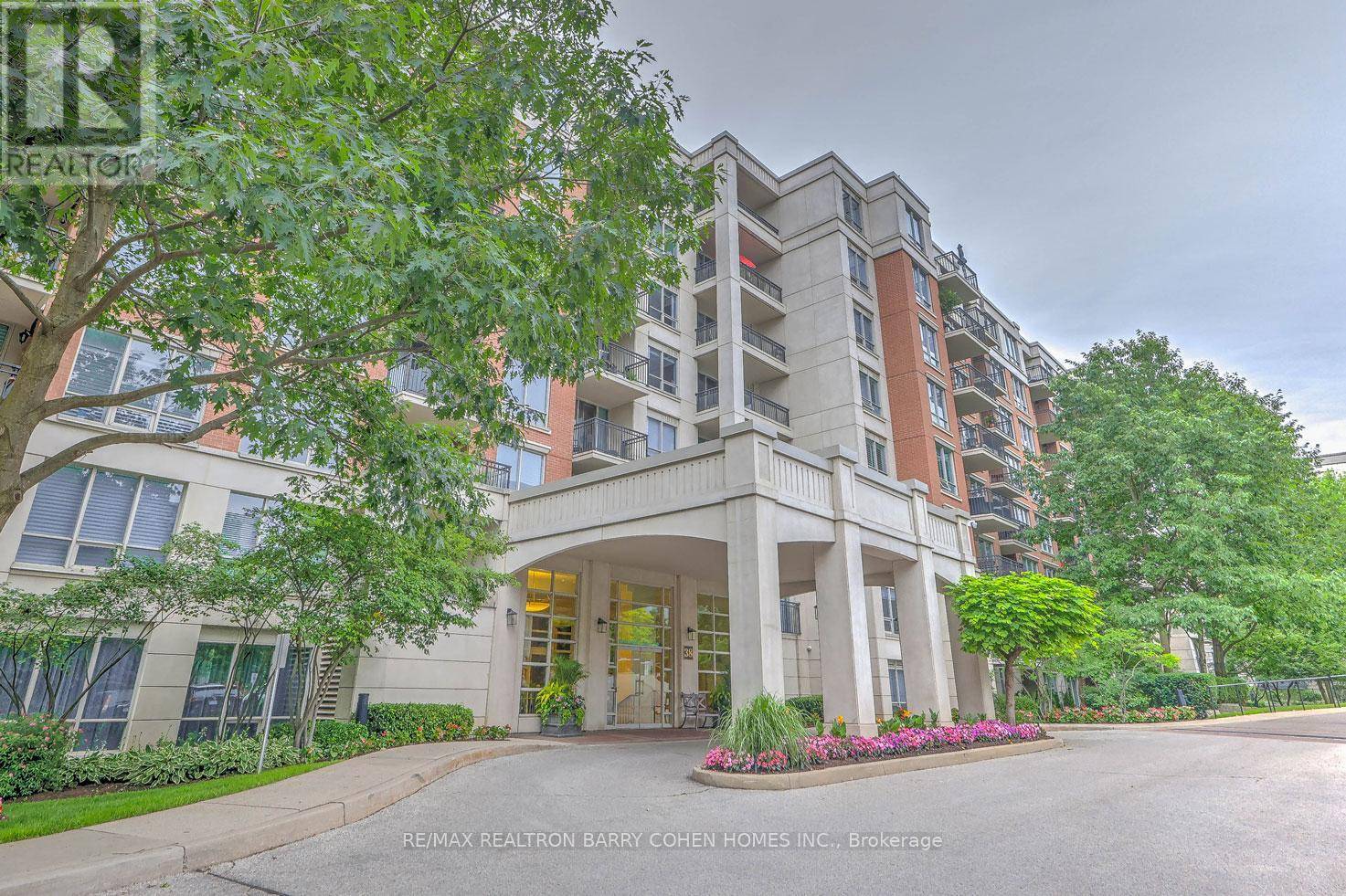 Toronto (st. Andrew-windfields), ON M2P2H2,38 William Carson CRES #115