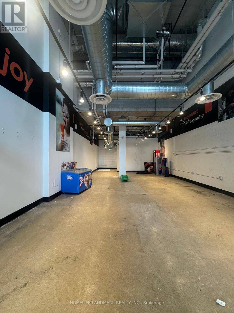 Toronto (moss Park), ON M5R4R2,200 Dundas ST East #B3
