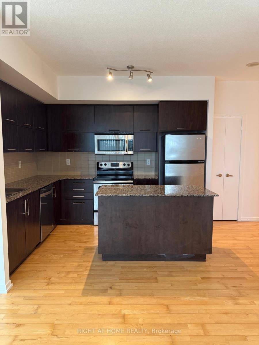 Toronto (waterfront Communities), ON M5J0A6,55 Bremner BLVD #1301