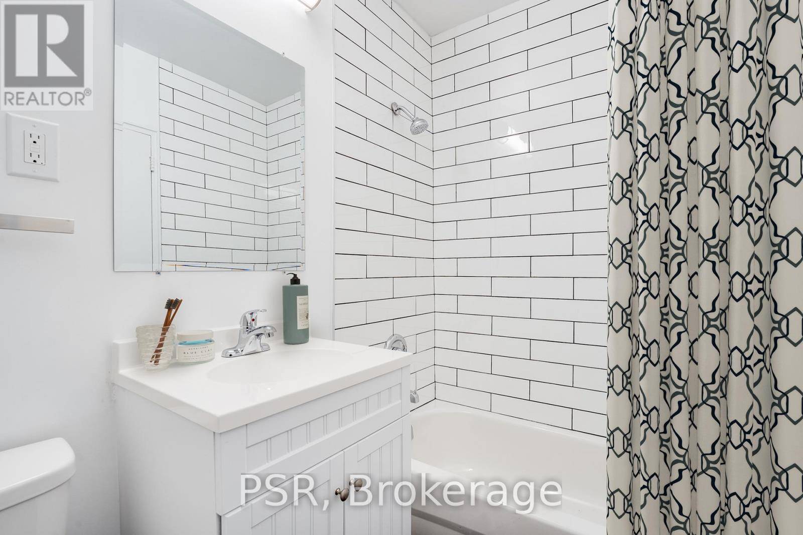 Toronto (forest Hill South), ON M5N1C1,600 Eglinton AVE West #201