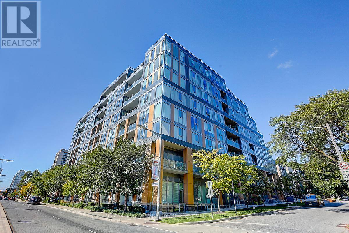 6 Parkwood AVE #TH107, Toronto (casa Loma), ON M4V0A3