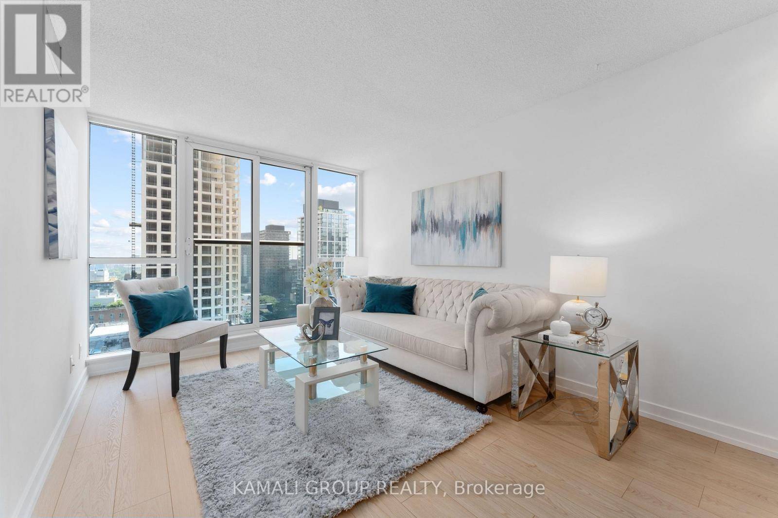 Toronto (moss Park), ON M5A1P9,320 Richmond ST East #Lph19