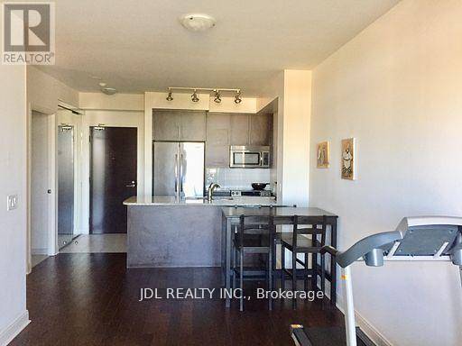 Toronto (rosedale-moore Park), ON M4W3Z4,825 Church ST #609