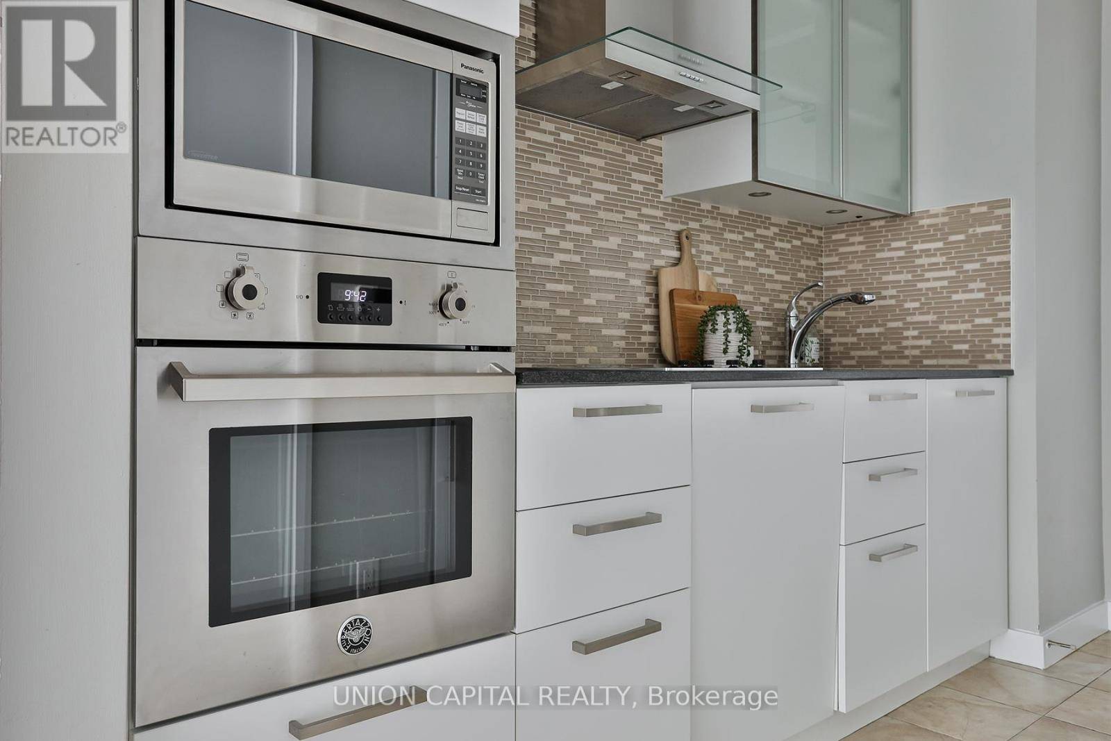 Toronto (waterfront Communities), ON M5J0B1,14 York ST #3902