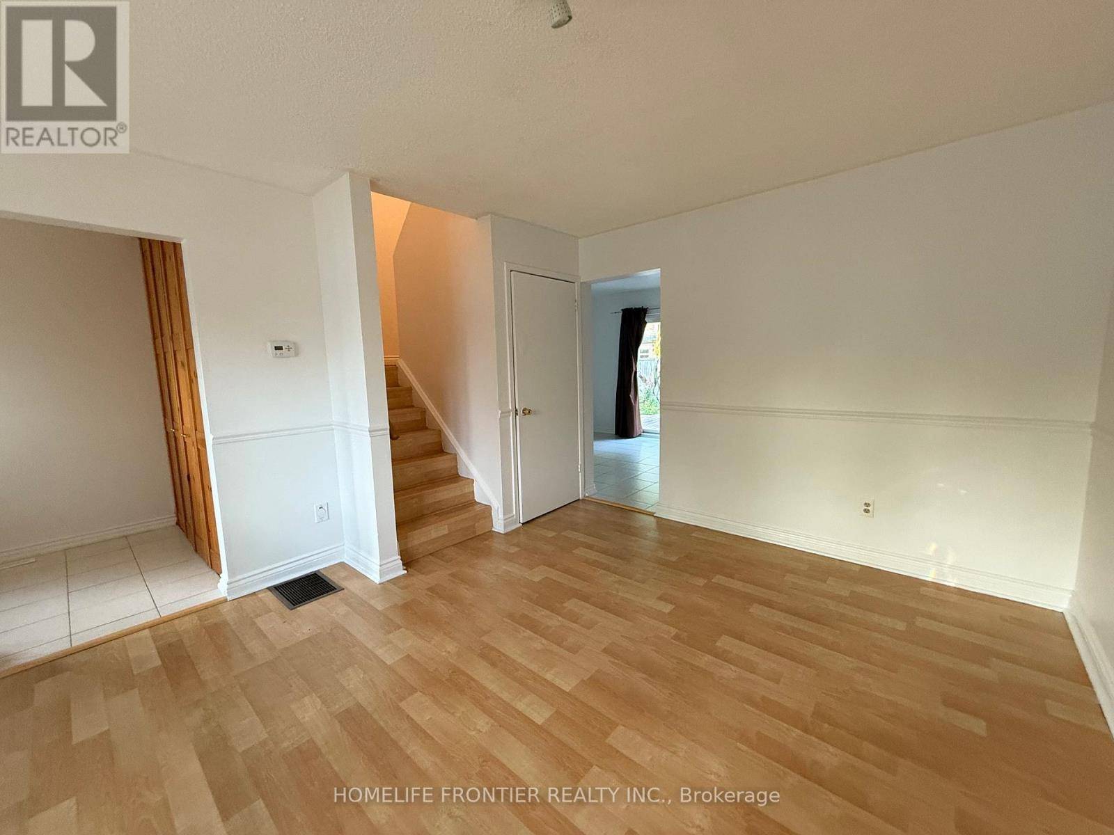 Toronto (hillcrest Village), ON M2H2R1,154 FRESHMEADOW DRIVE