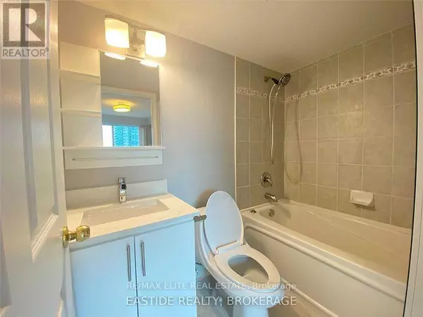 Toronto (willowdale West), ON M2N7H2,7 Lorraine DR #1212