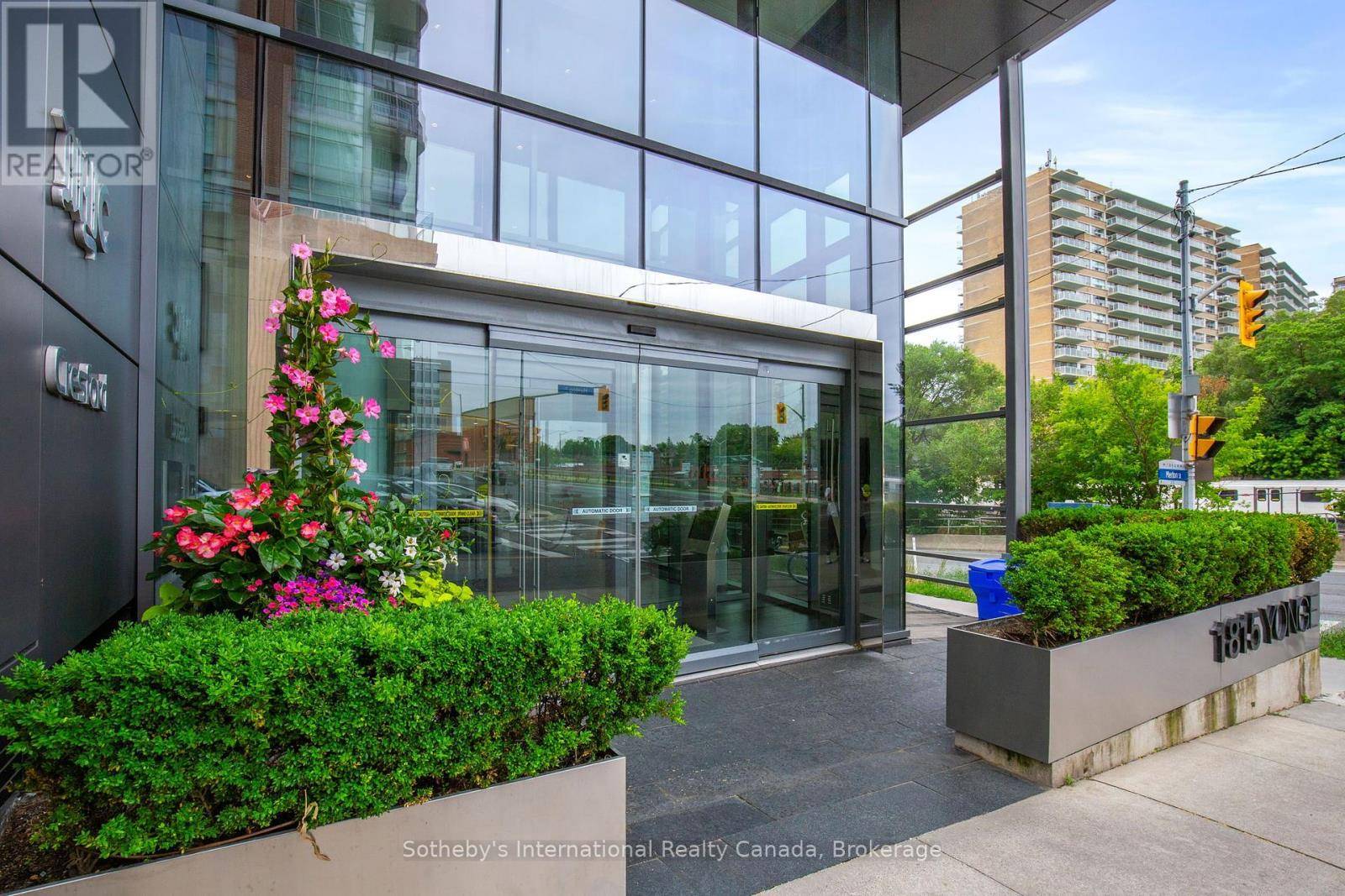 Toronto (mount Pleasant East), ON M4T2A4,1815 Yonge ST #1806