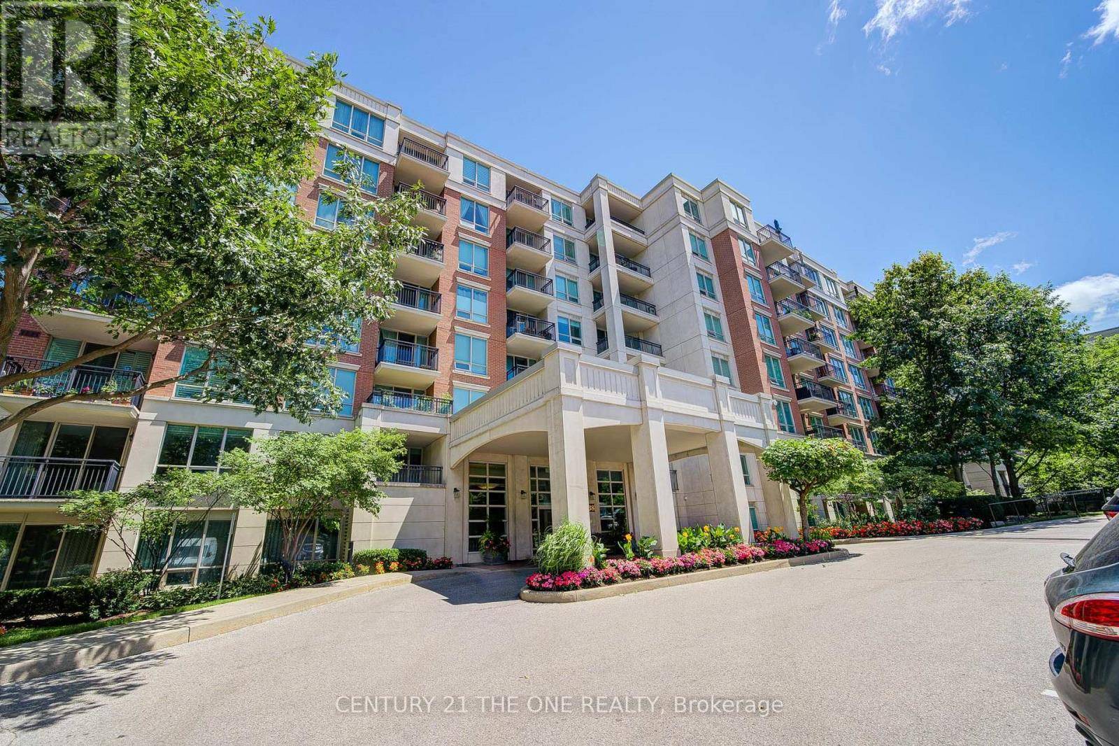 38 William Carson CRES #202, Toronto (st. Andrew-windfields), ON M2P2H2