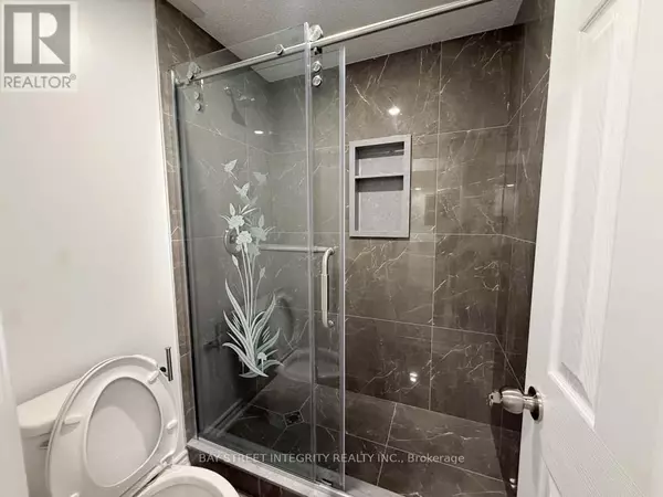 Toronto (willowdale East), ON M2N4P4,188 Olive AVE #Unit 2