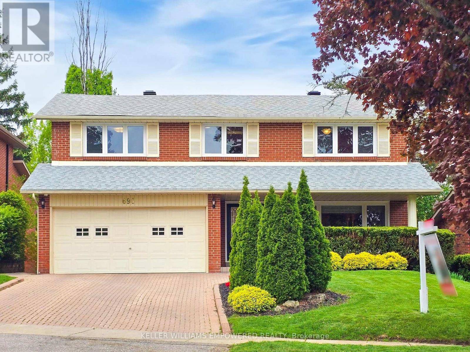 Toronto (newtonbrook East), ON M2M3N6,694 CONACHER DRIVE