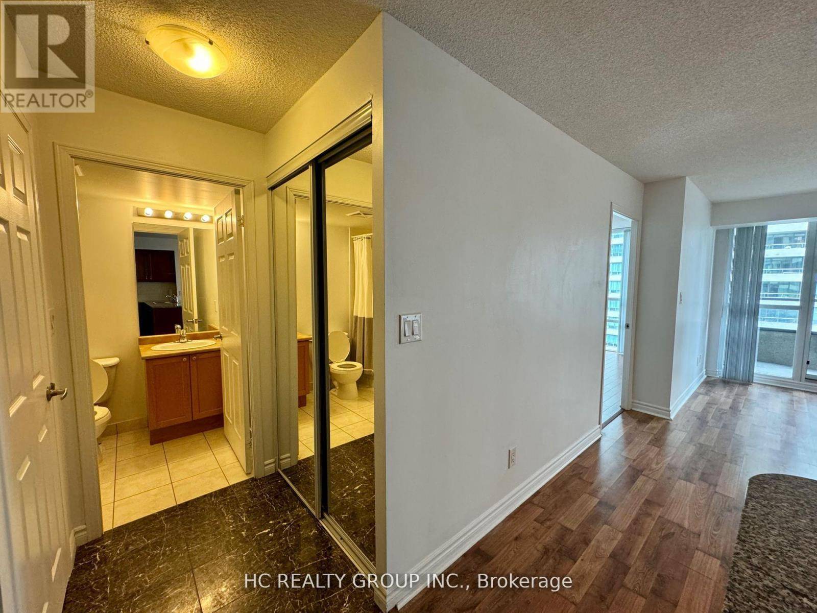 Toronto (willowdale East), ON M2N0A9,35 Hollywood AVE #1018