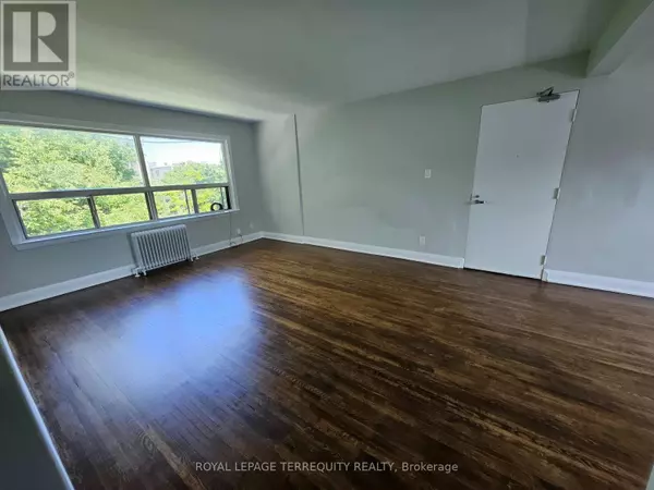 Toronto (humewood-cedarvale), ON M6C3A2,450 Arlington AVE #5