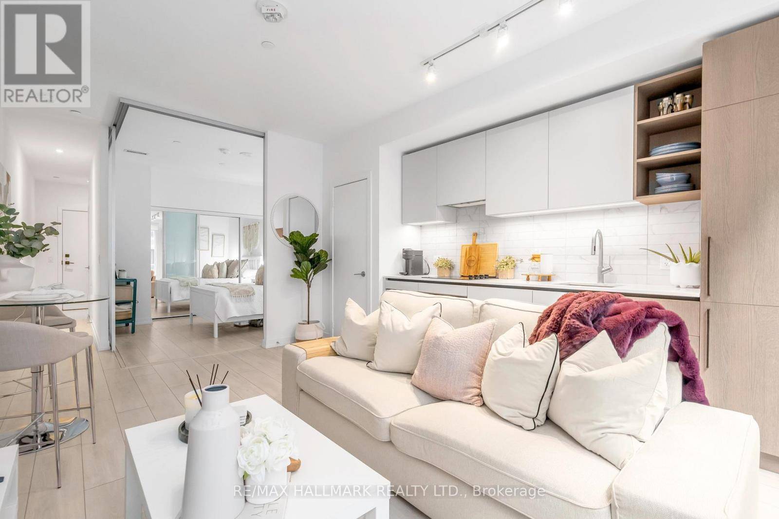 55 MERCER ST #619, Toronto (waterfront Communities), ON M5V0W4