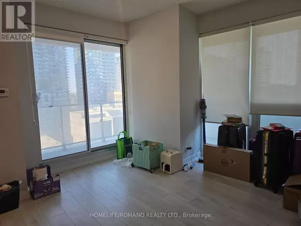 Toronto (mount Pleasant West), ON M4S0B8,2221 Yonge ST #1202