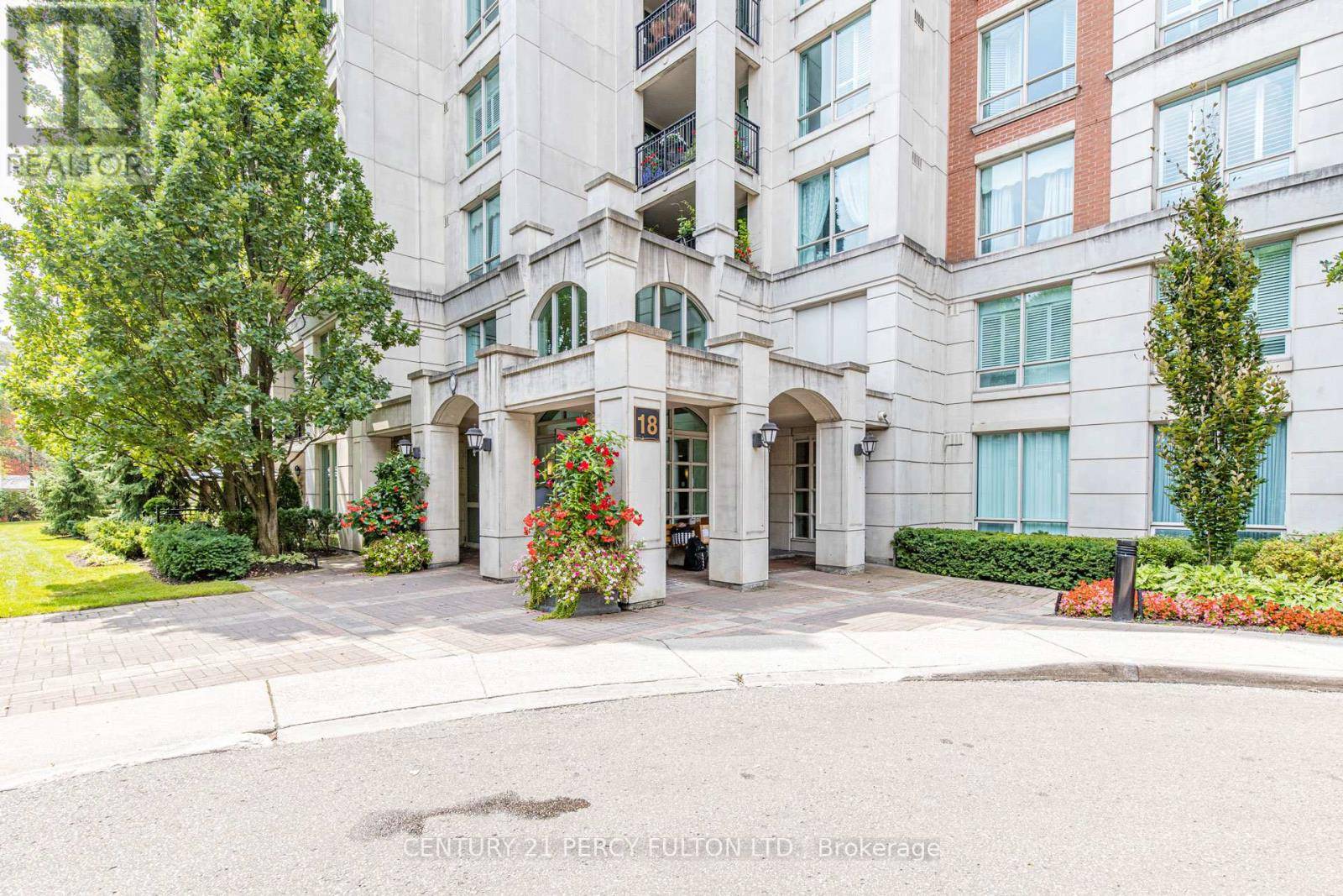 18 William Carson CRES #816, Toronto (st. Andrew-windfields), ON M2P2G6