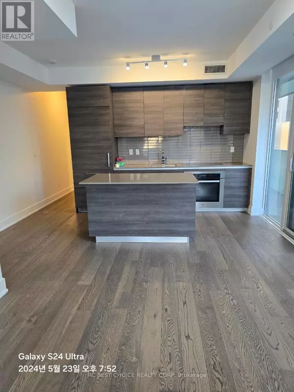 Toronto (annex), ON M5S0B1,200 Bloor ST West #605