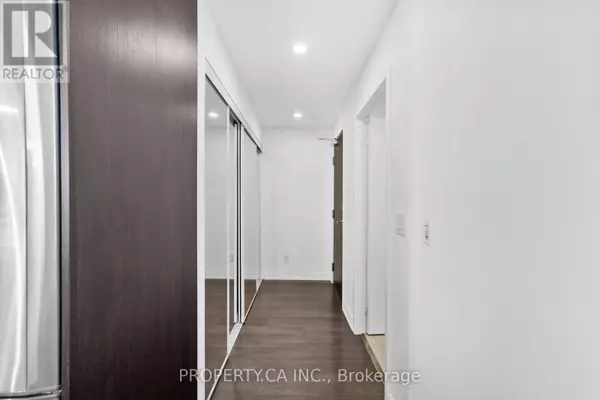 Toronto (regent Park), ON M5A0C3,170 Sumach ST #2212