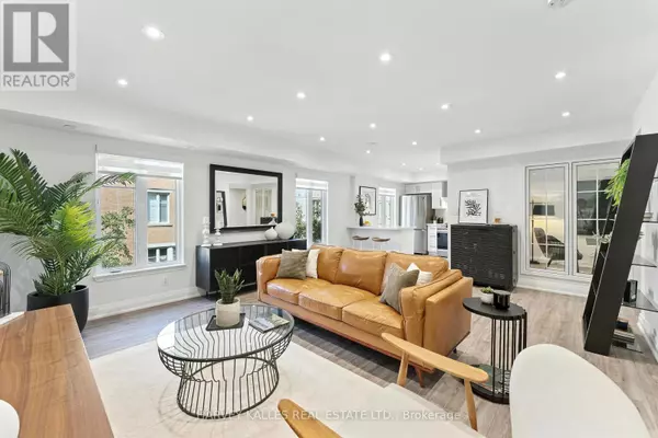 30 Western Battery RD #326, Toronto (niagara), ON M6K3N9