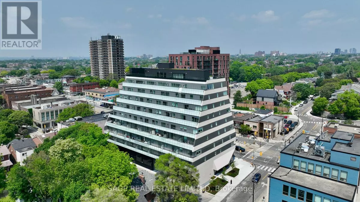 Toronto (wychwood), ON M6C1C4,863 St Clair AVE West #310