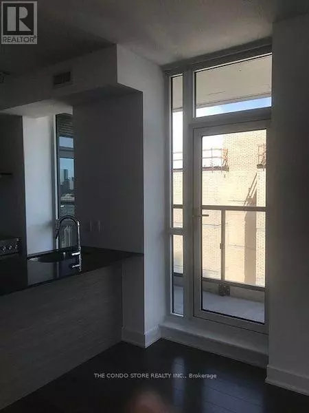 Toronto (humewood-cedarvale), ON M5P3G9,1486 Bathurst ST #1103