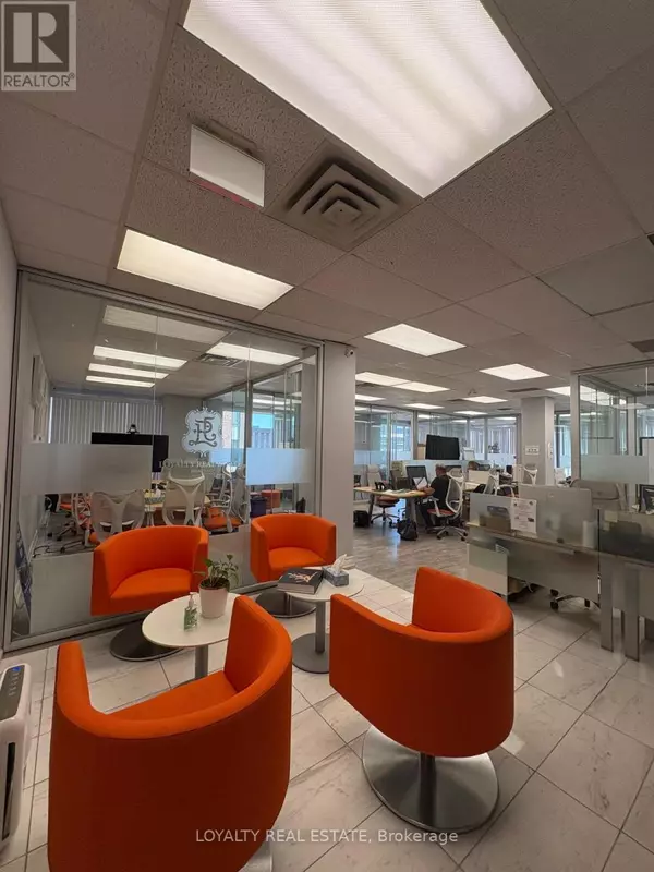 200 Consumers RD #212, Toronto (henry Farm), ON M2J4R4