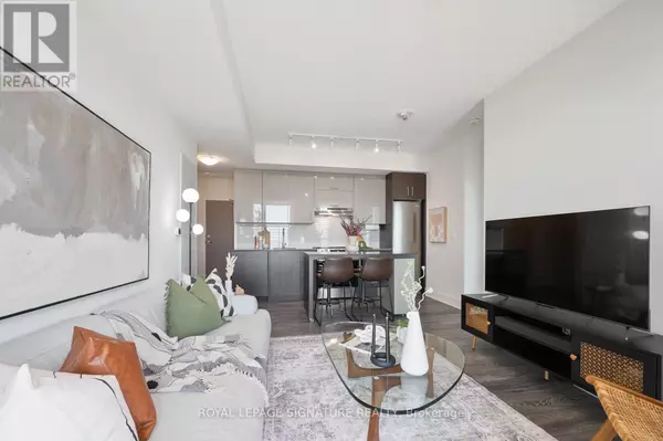 Toronto (don Valley Village), ON M2J0H7,188 Fairview Mall DR East #1611